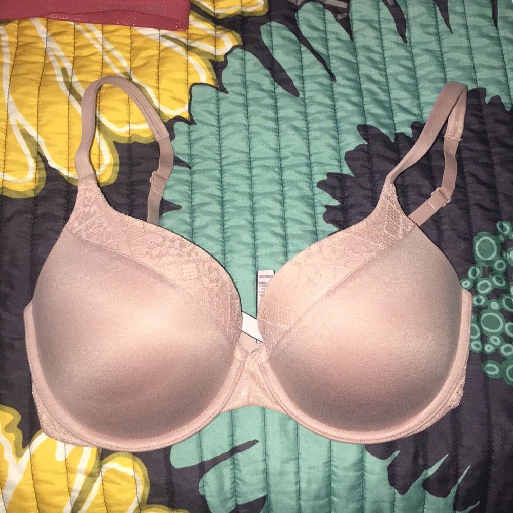 Victoria Secret Body by Victoria bra